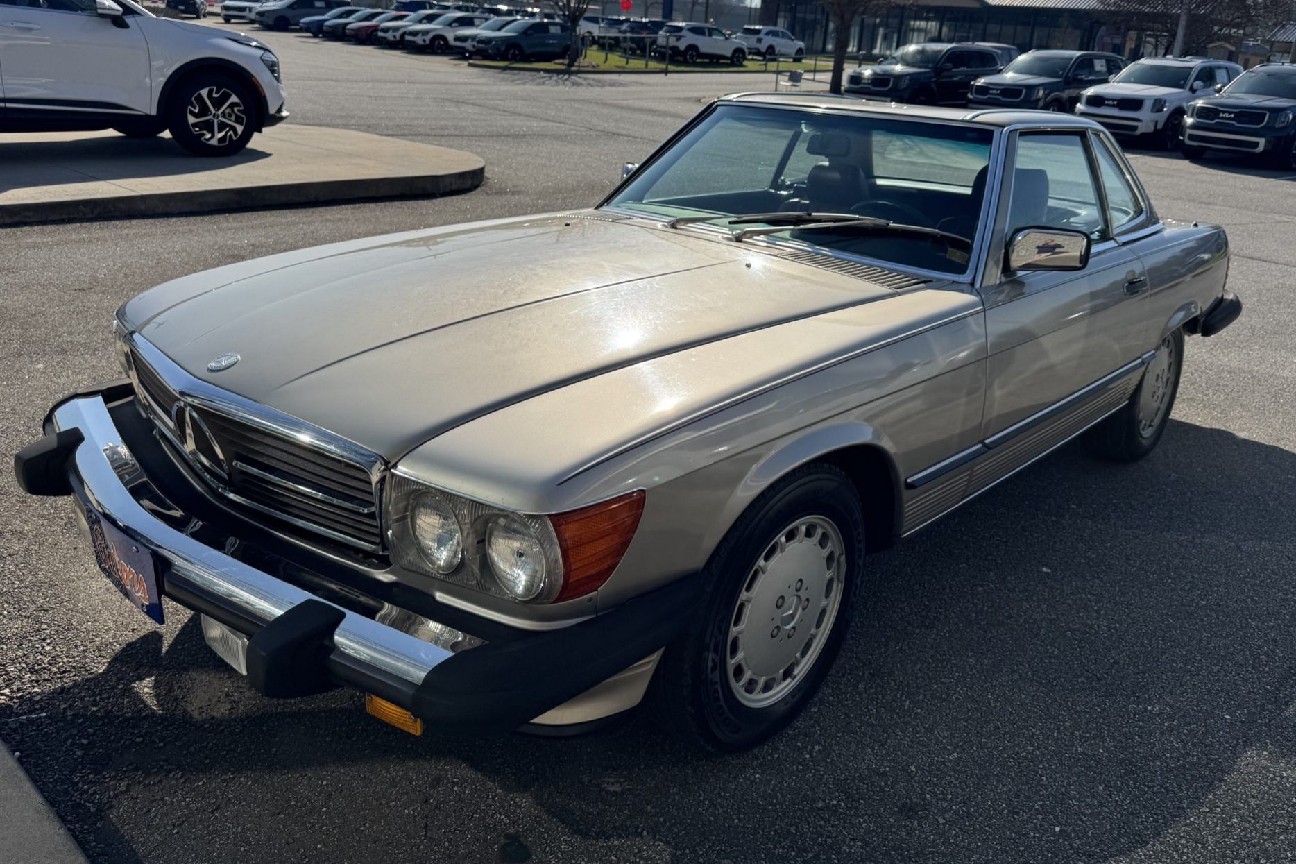 1986 Mercedes-Benz SL-Class 560SL