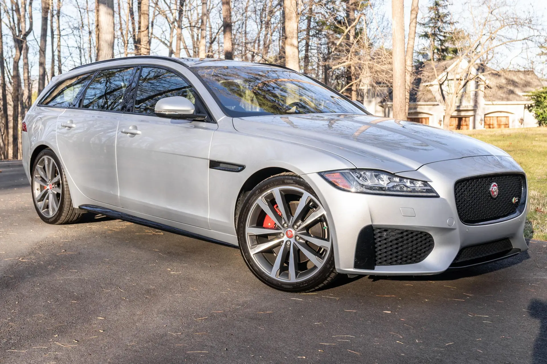 2018 Jaguar XF P300 R-Dynamic SE