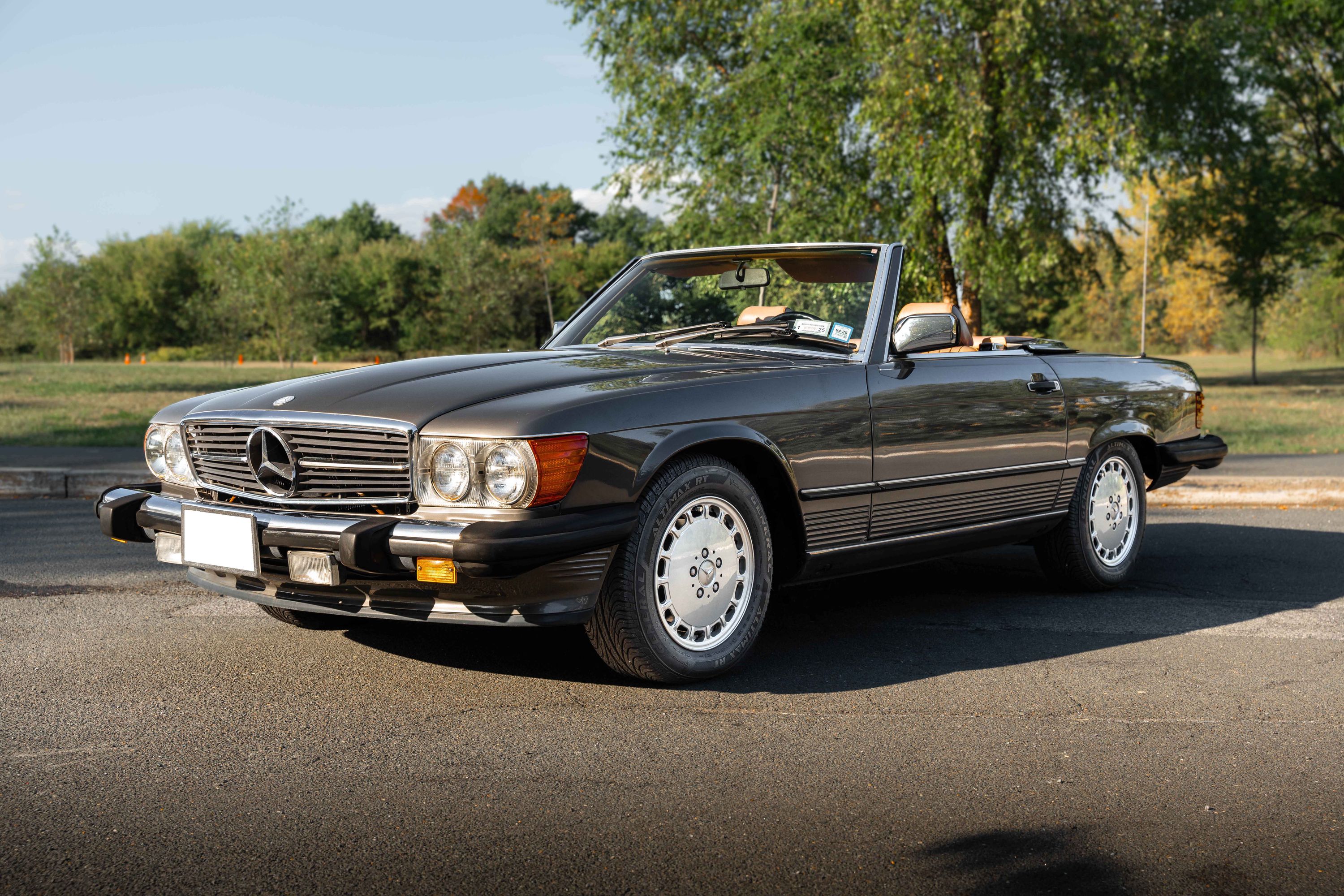 1986 Mercedes-Benz SL-Class 560SL
