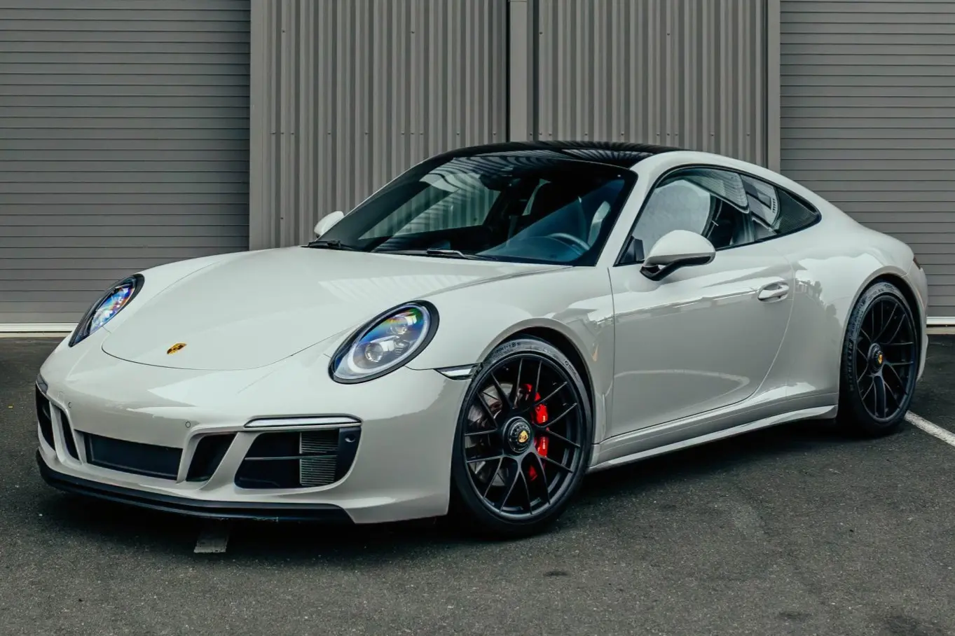 2019 Porsche 911 Carrera GTS