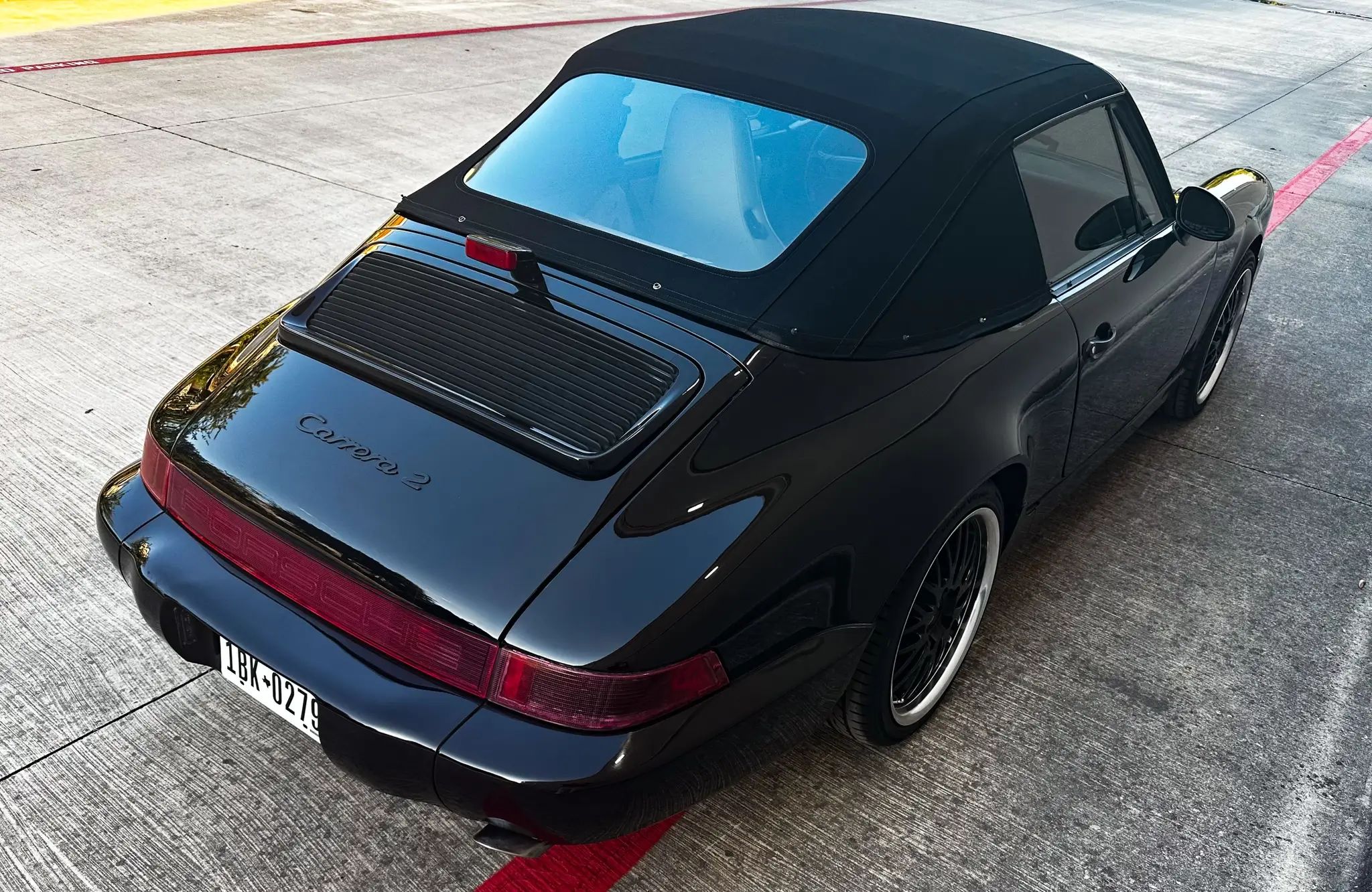 1990 Porsche 911 Carrera 2 Cabriolet