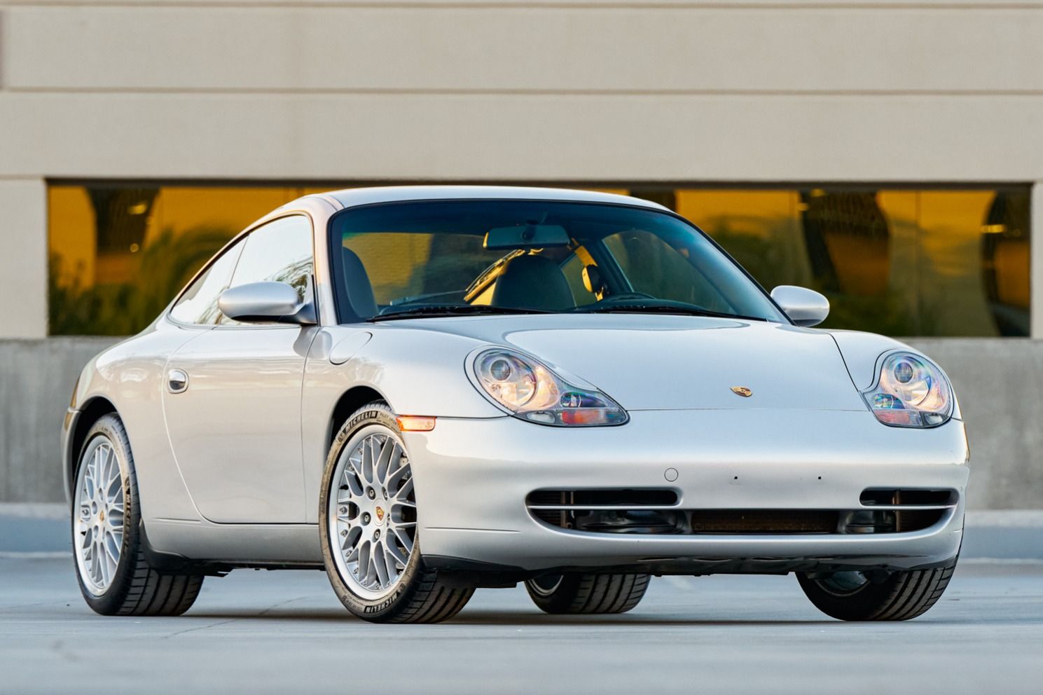 2001 Porsche 911 Carrera