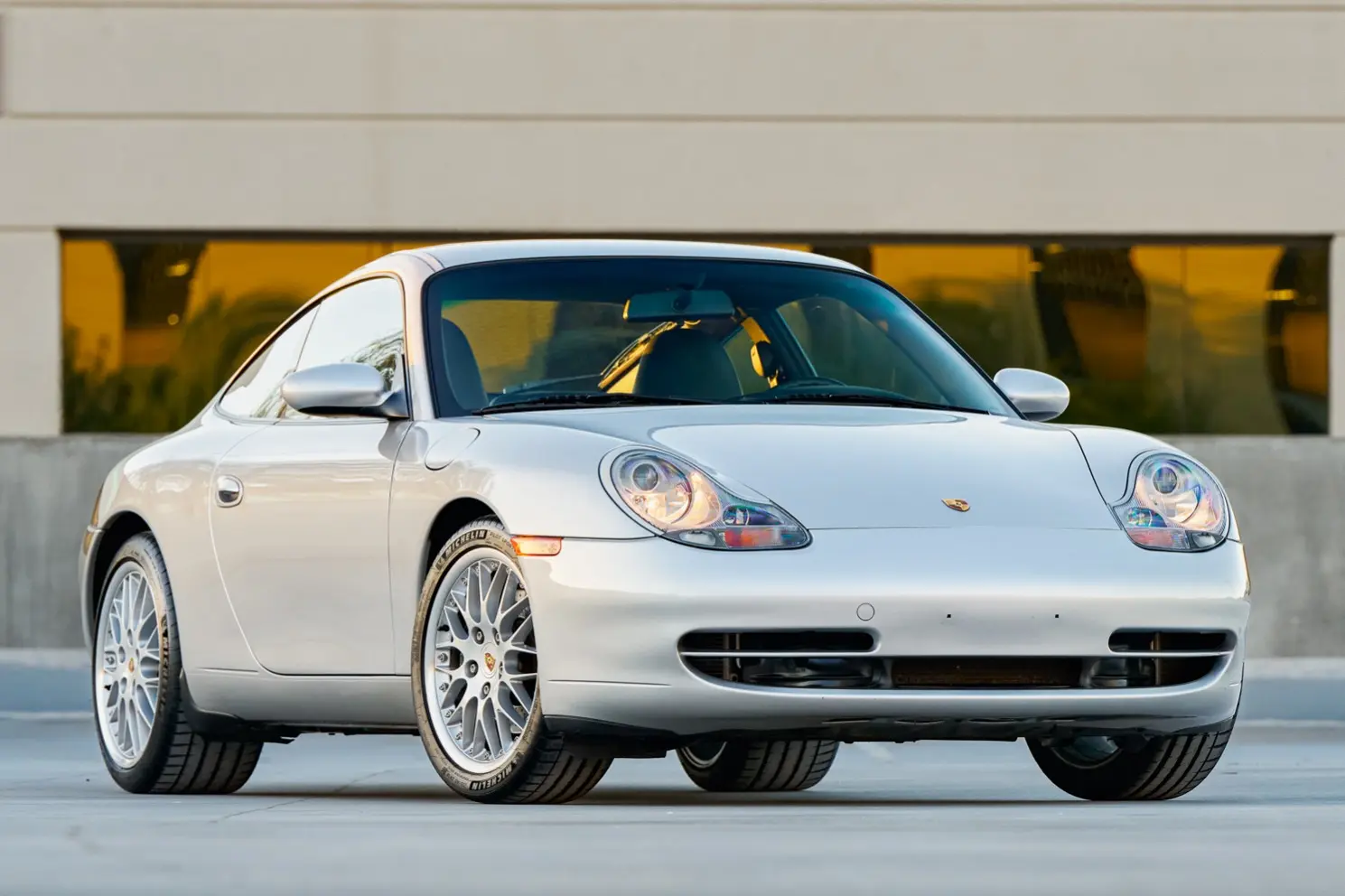 2001 Porsche 911 Carrera