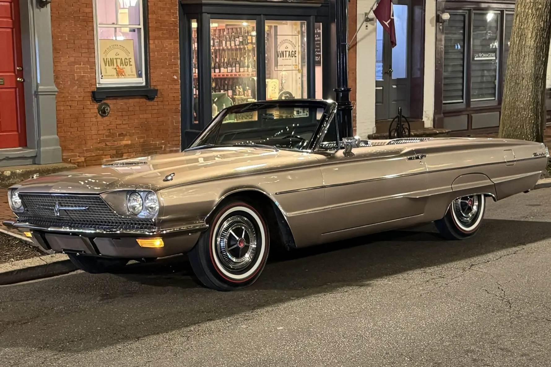 1966 Ford Thunderbird