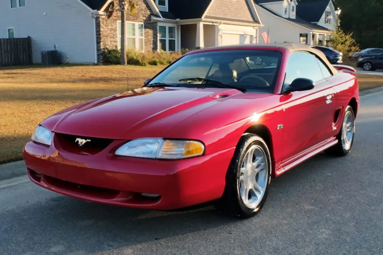 1998 Ford Mustang GT Convertible