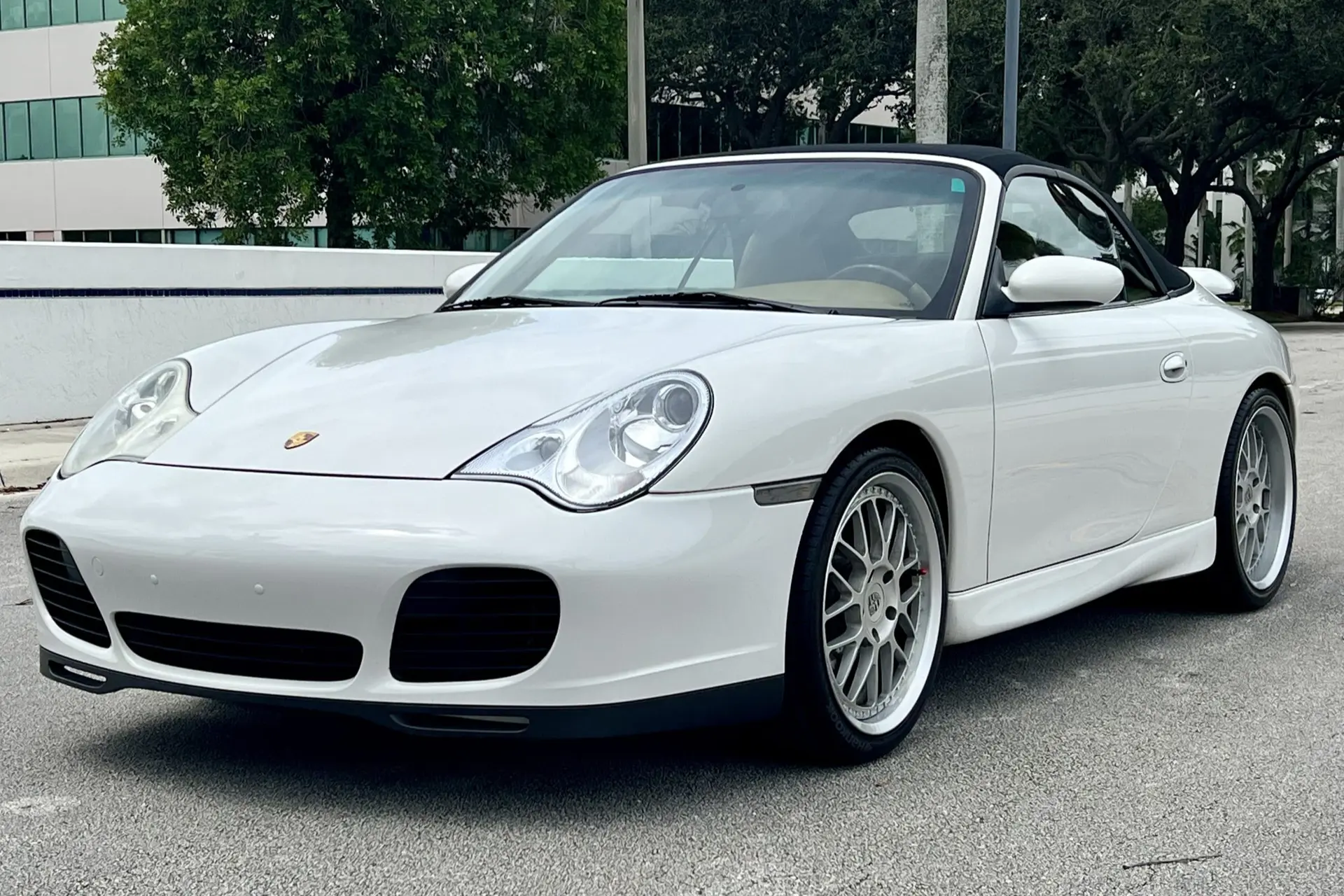 2003 Porsche 911 Carrera