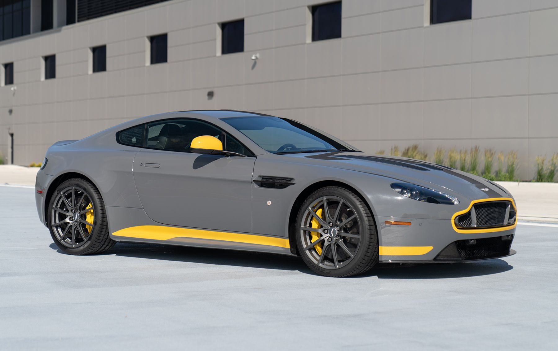 2017 Aston Martin Vantage V12 Vantage S Coupe Manual