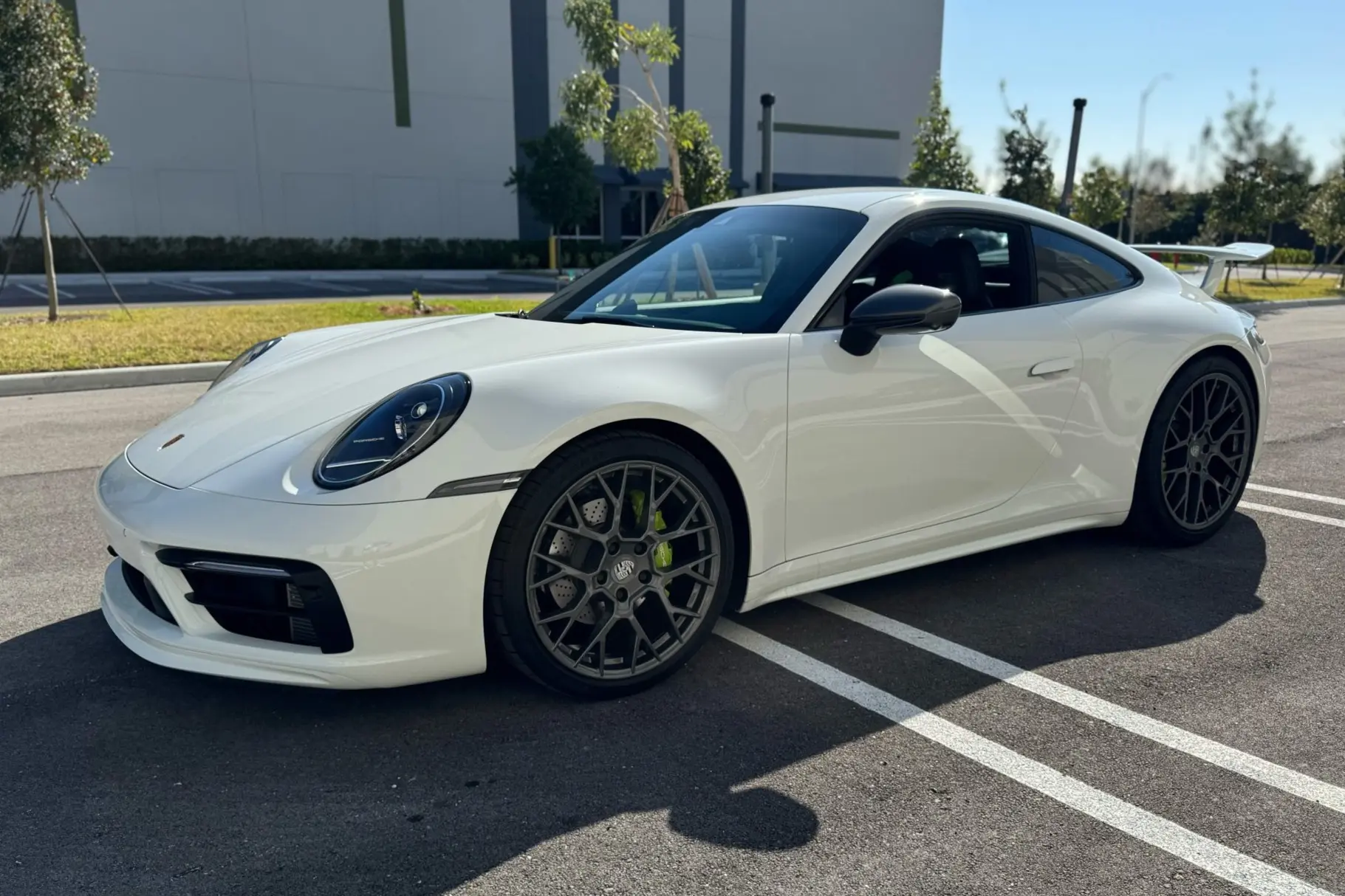 2024 Porsche 911 Carrera