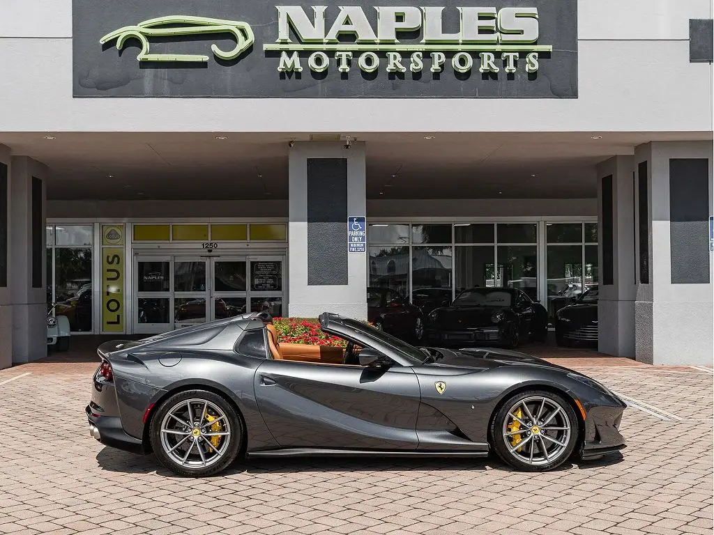 2022 Ferrari 812 GTS