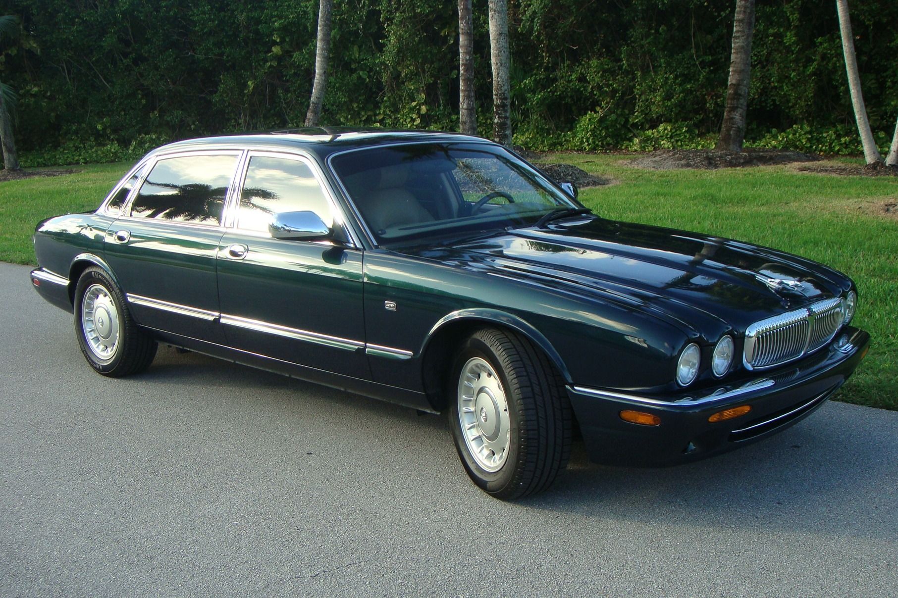 2000 Jaguar XJ