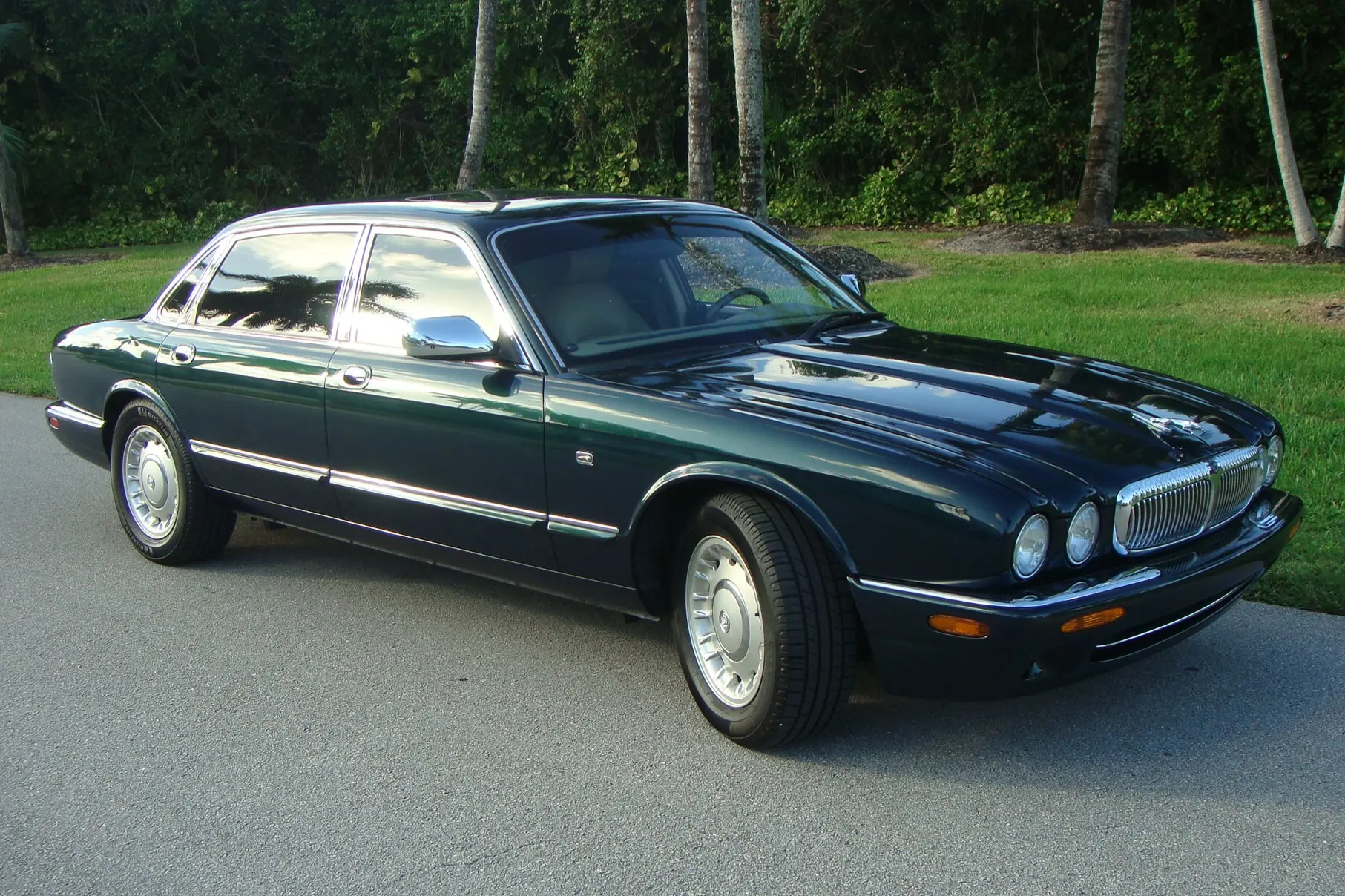 2000 Jaguar XJ