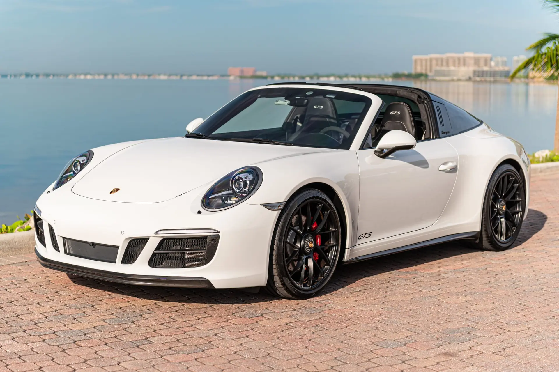 2018 Porsche 911 Targa 4 GTS