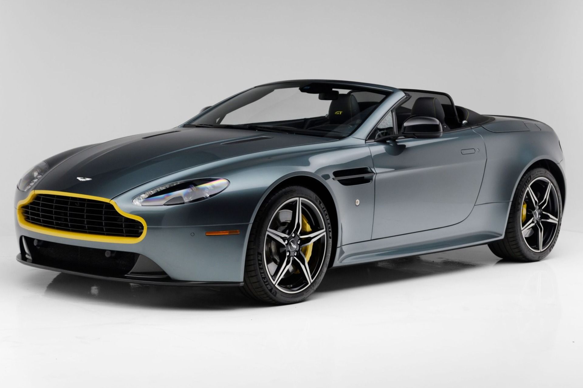 2016 Aston Martin Vantage Vantage GT Roadster
