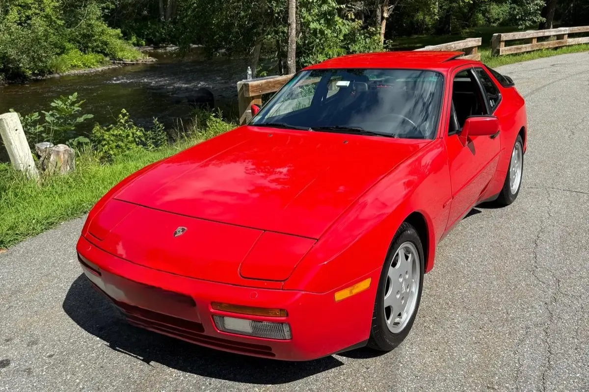 1991 Porsche 944 S2