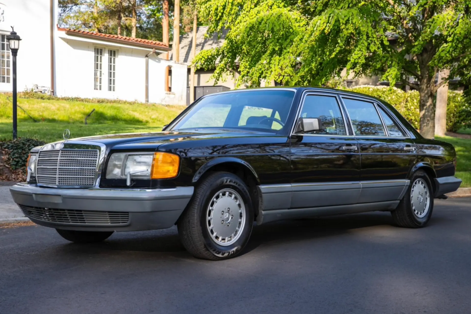 1987 Mercedes-Benz S-Class