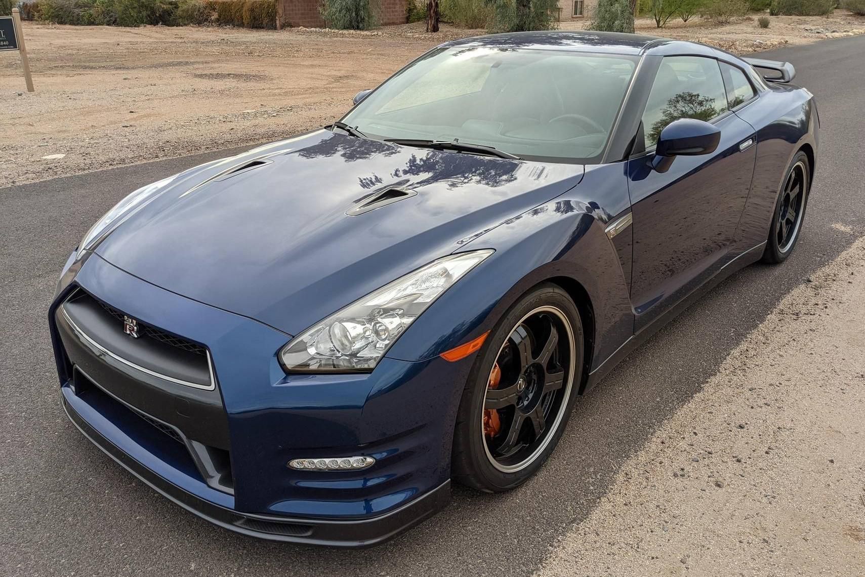 2014 Nissan GT-R