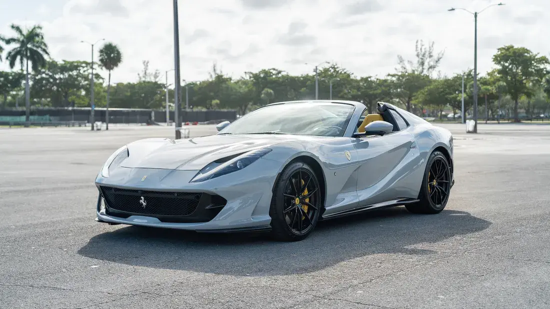 2022 Ferrari 812 GTS
