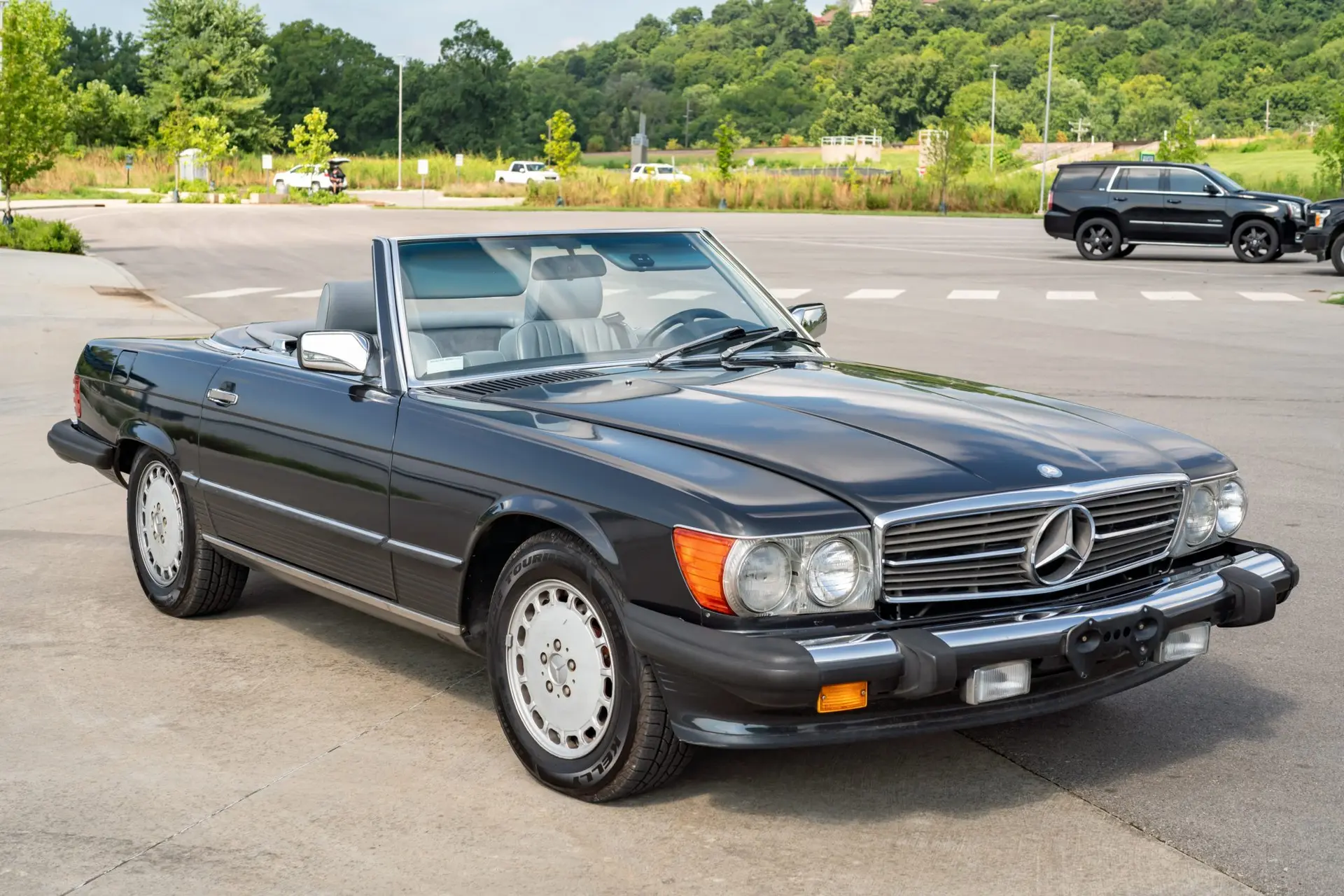 1989 Mercedes-Benz SL-Class 560SL