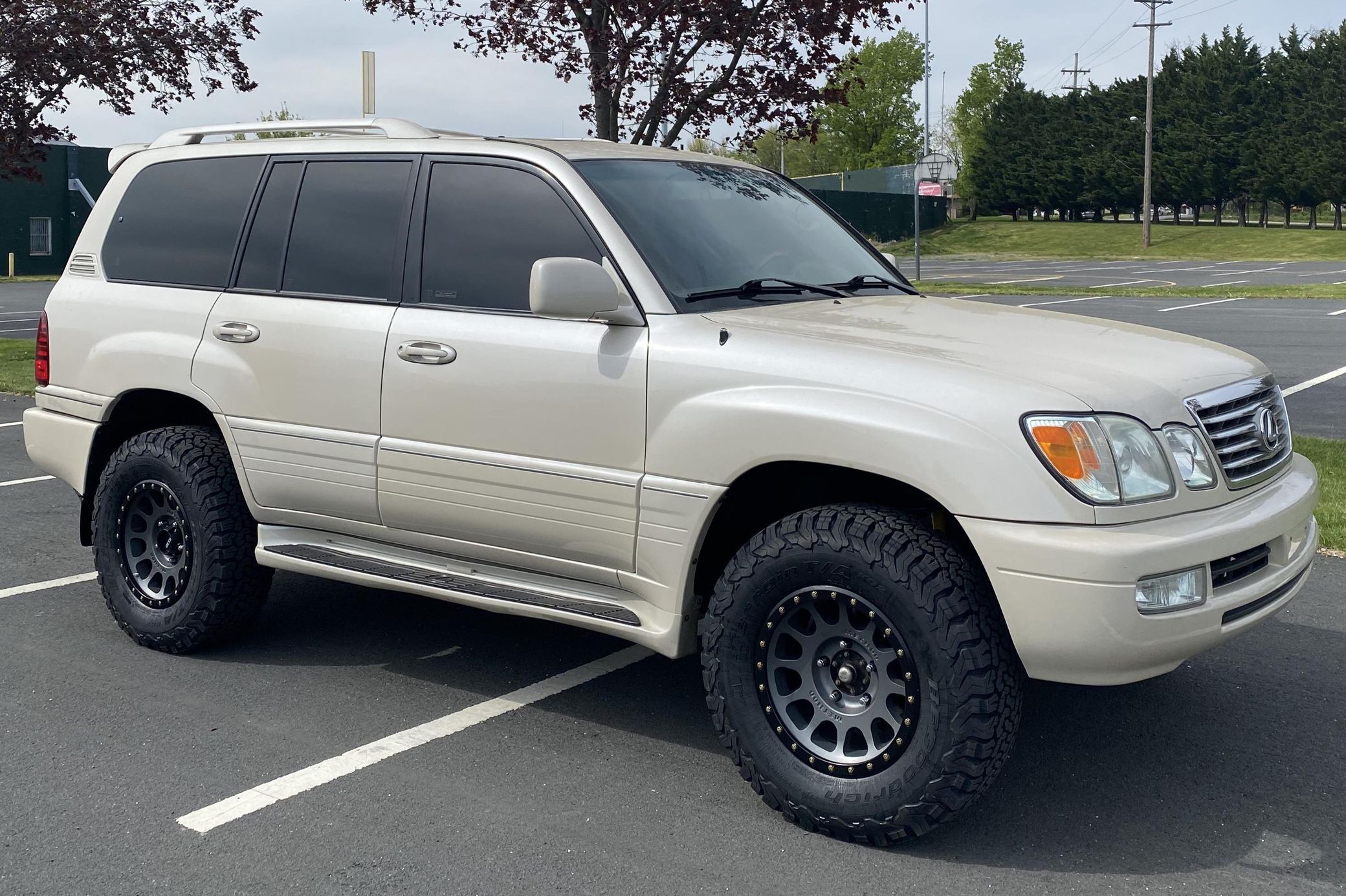 2006 Lexus LX