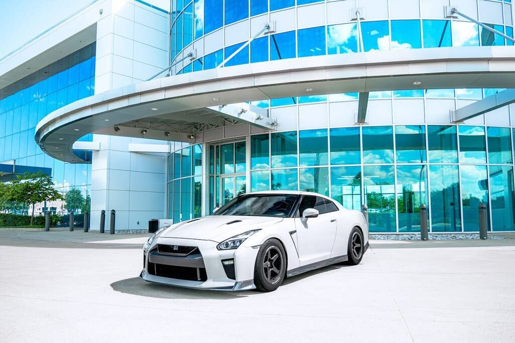 2019 Nissan GT-R Premium