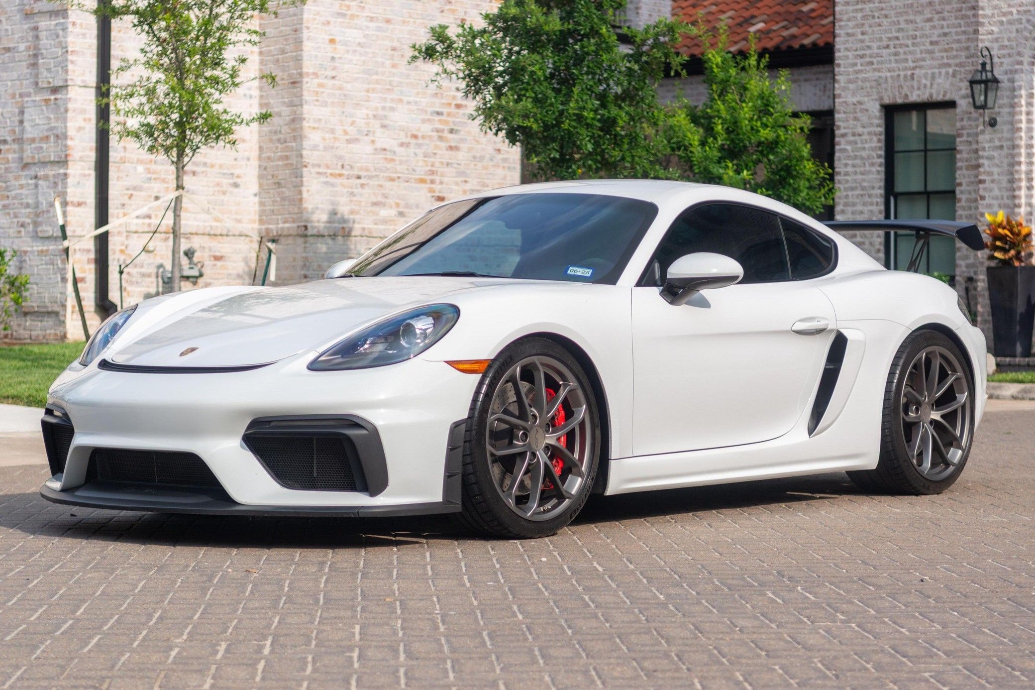 2020 Porsche Cayman GT4
