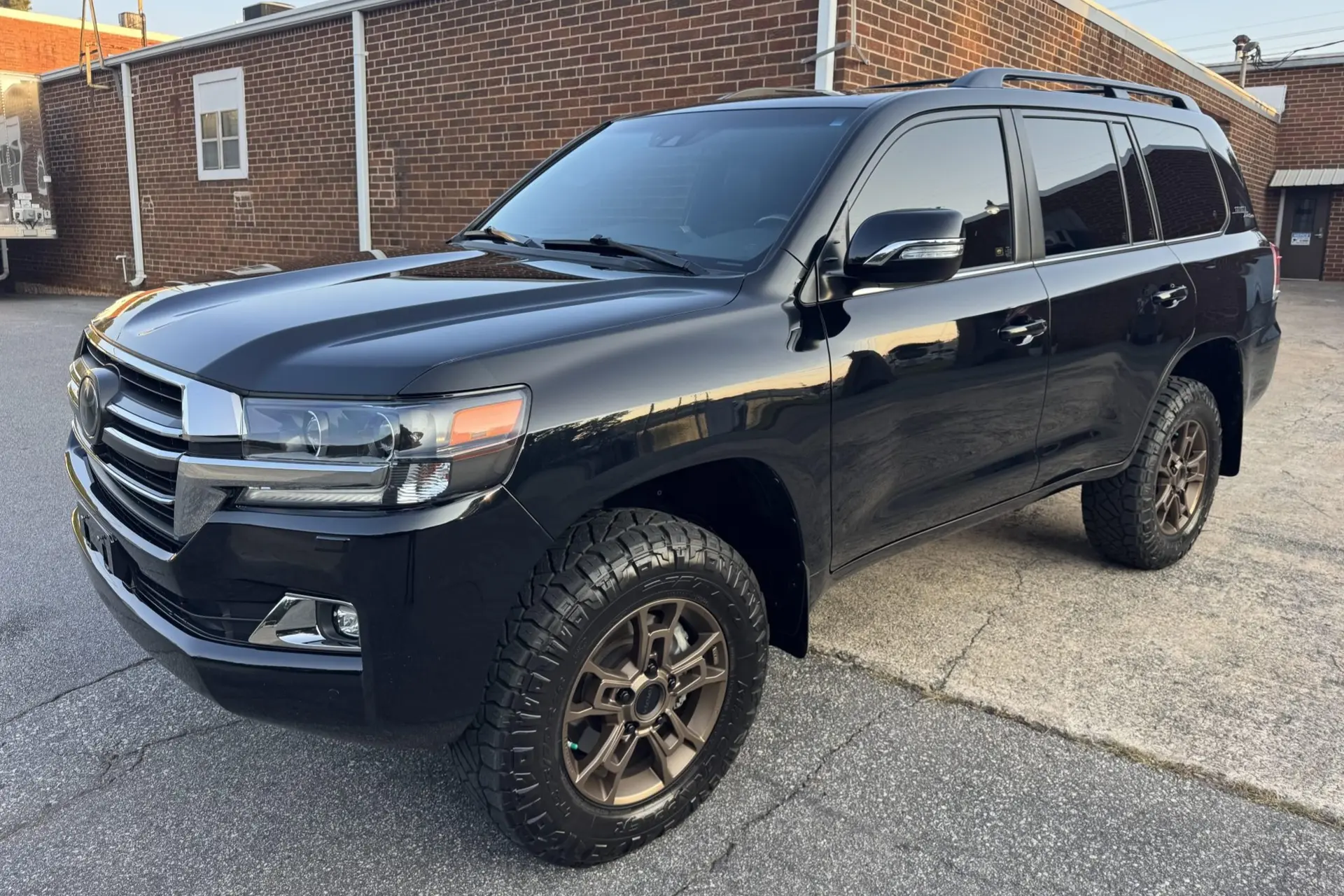 2020 Toyota Land Cruiser