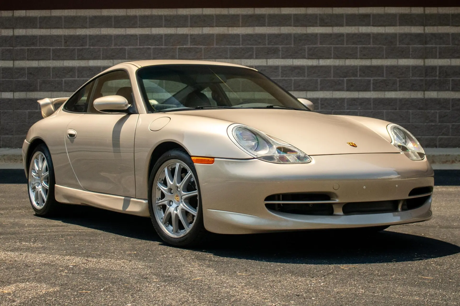 2000 Porsche 911 Carrera