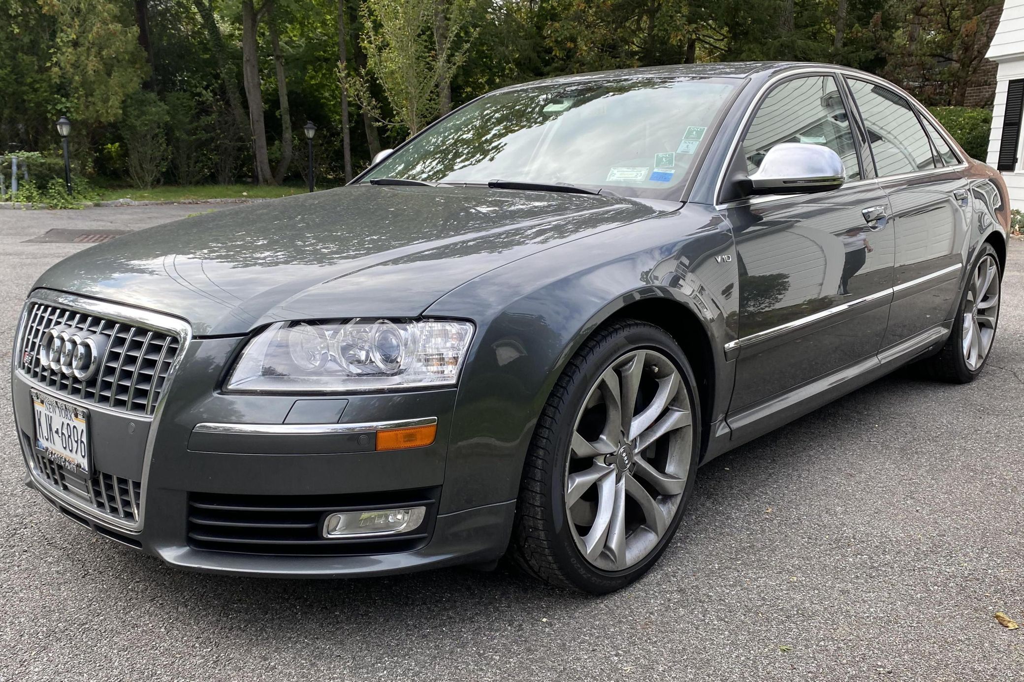 2009 Audi S8