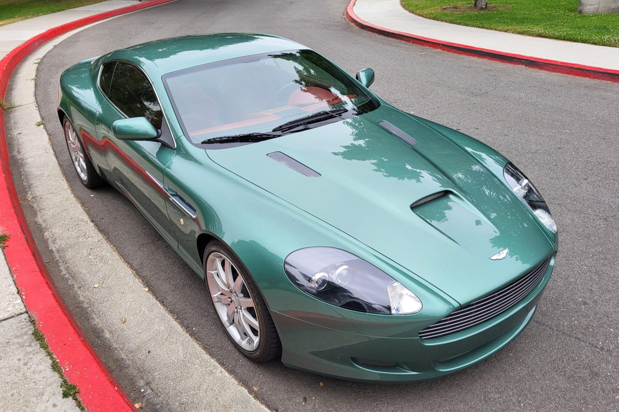 2005 Aston Martin DB9 Coupe