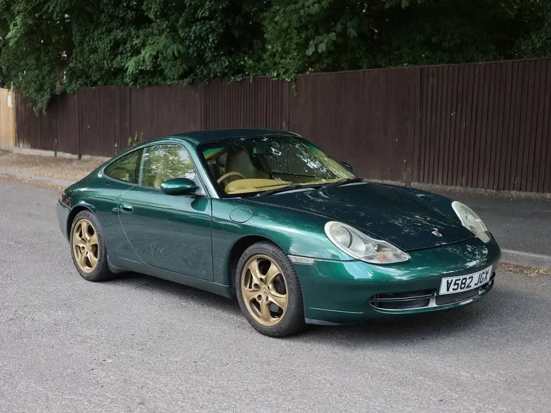 2000 Porsche 911 Carrera