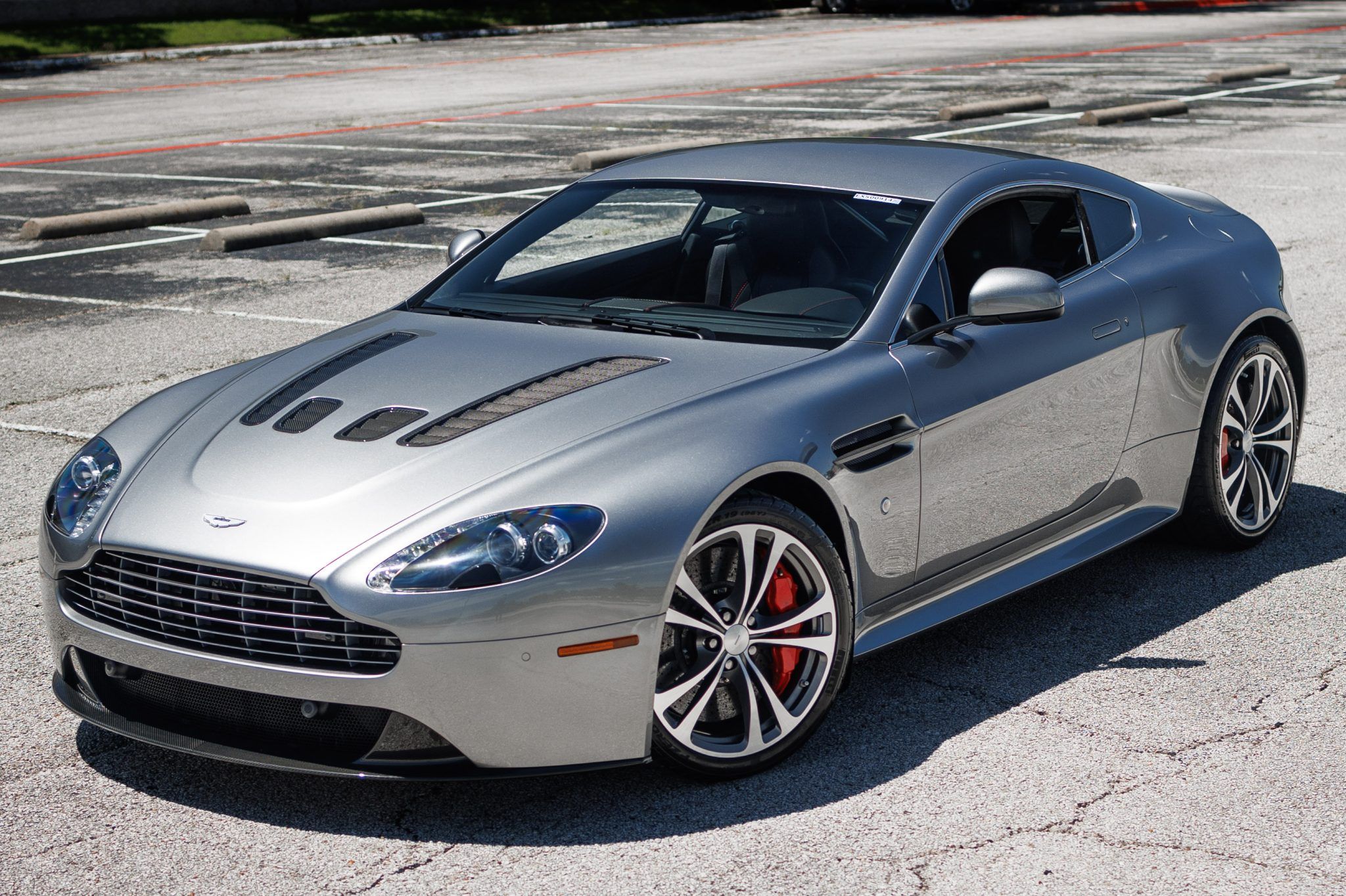 2012 Aston Martin Vantage V12 Vantage Coupe