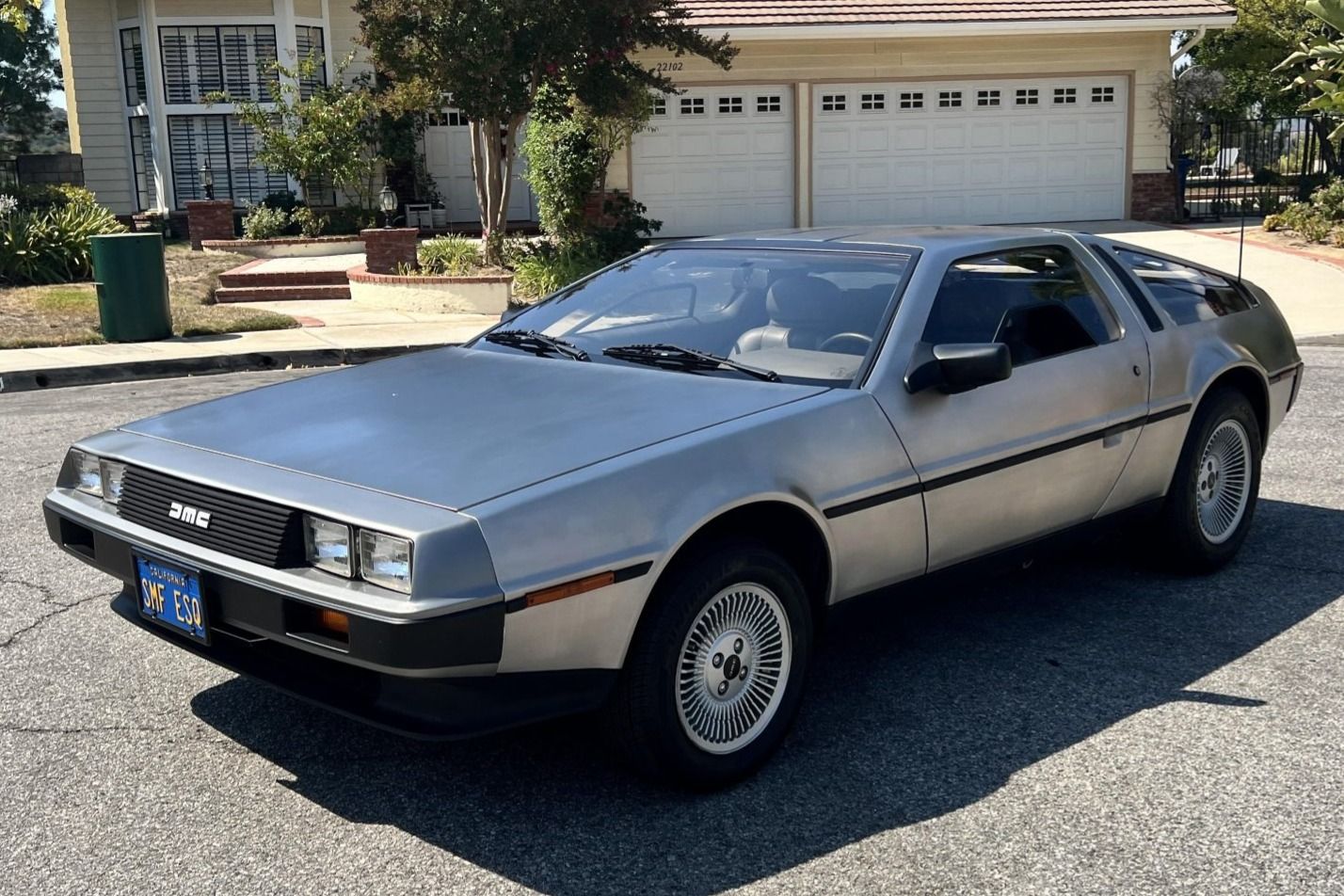 1981 DeLorean DMC-12