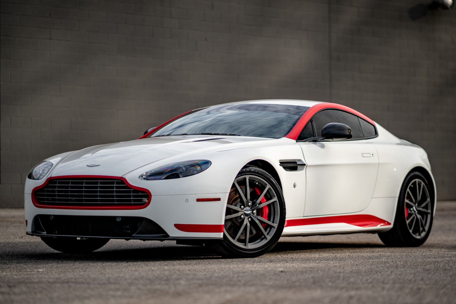 2015 Aston Martin Vantage Vantage 4.7 Coupe