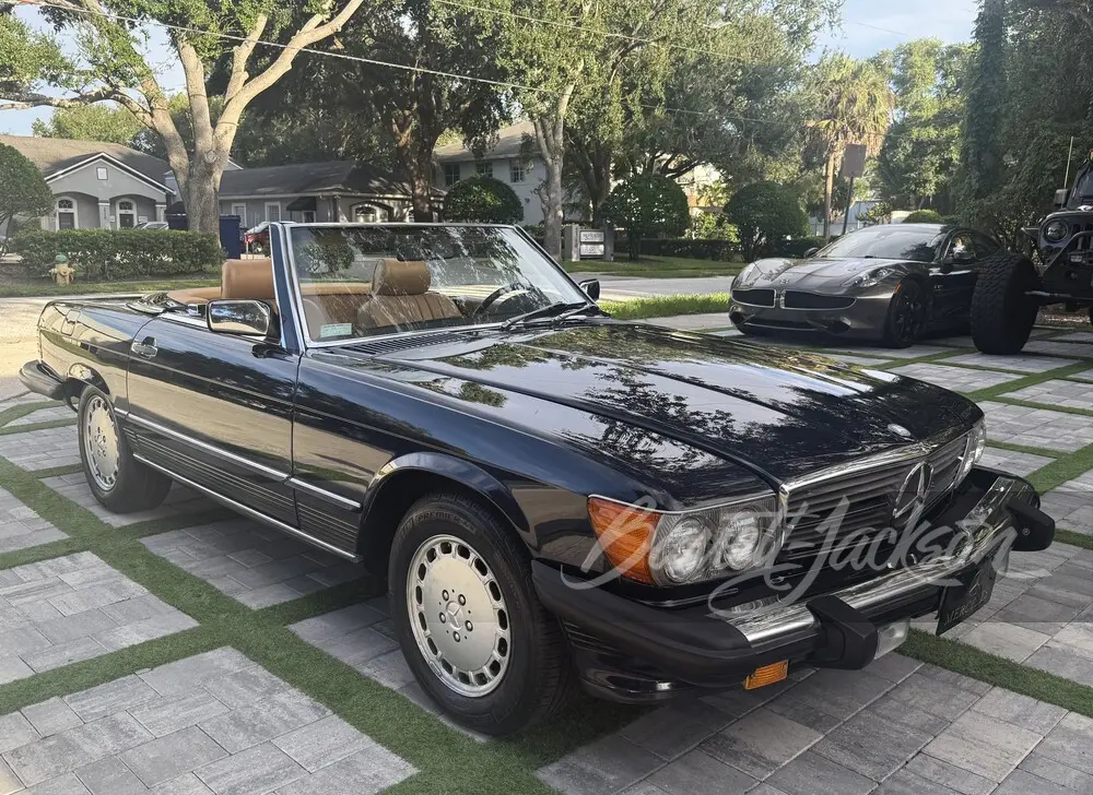 1988 Mercedes-Benz SL-Class 560SL