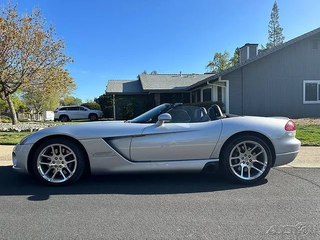 2003 Dodge Viper SRT-10 Roadster