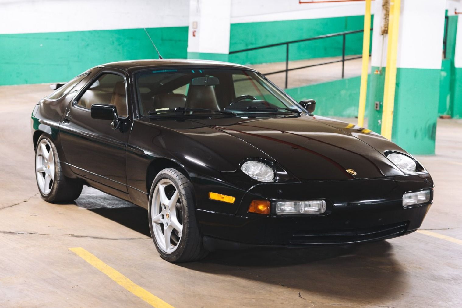 1989 Porsche 928 S4