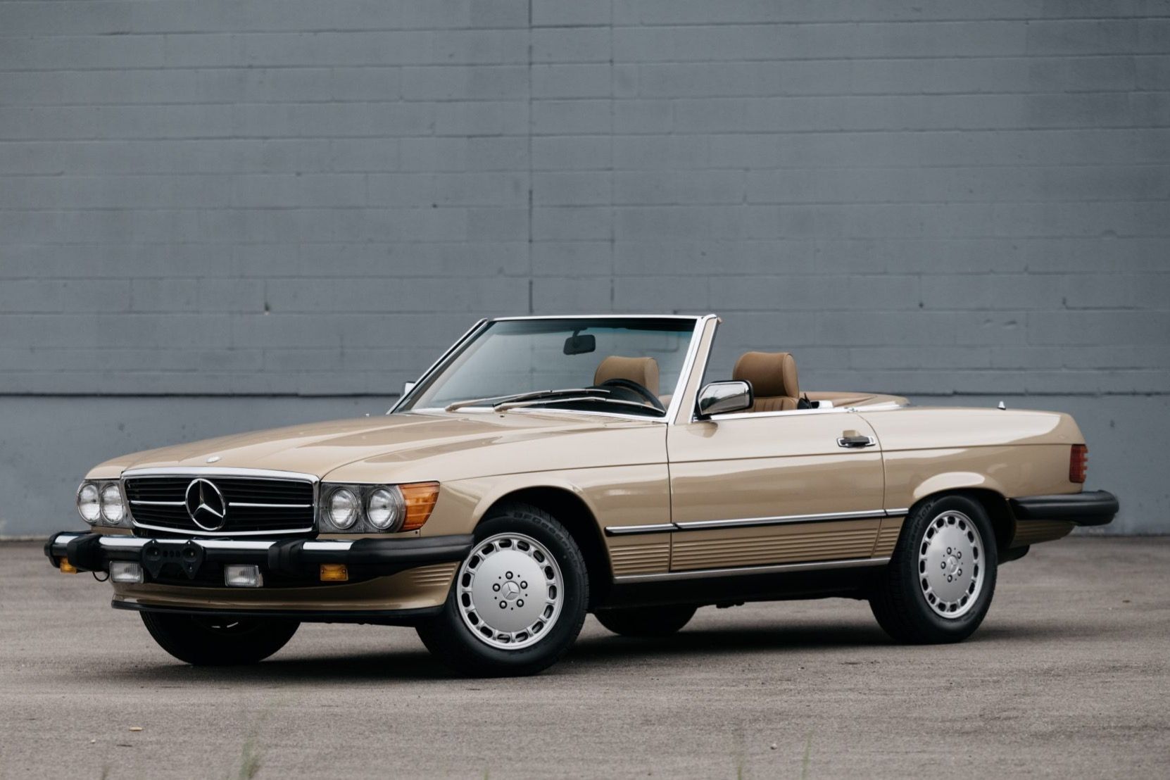 1988 Mercedes-Benz SL-Class 560SL