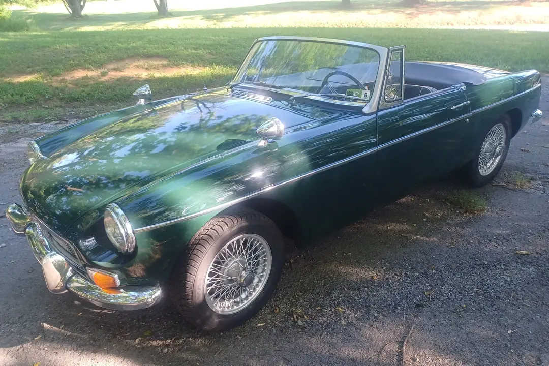 1962 MG MGB Roadster, sold Jul 2026