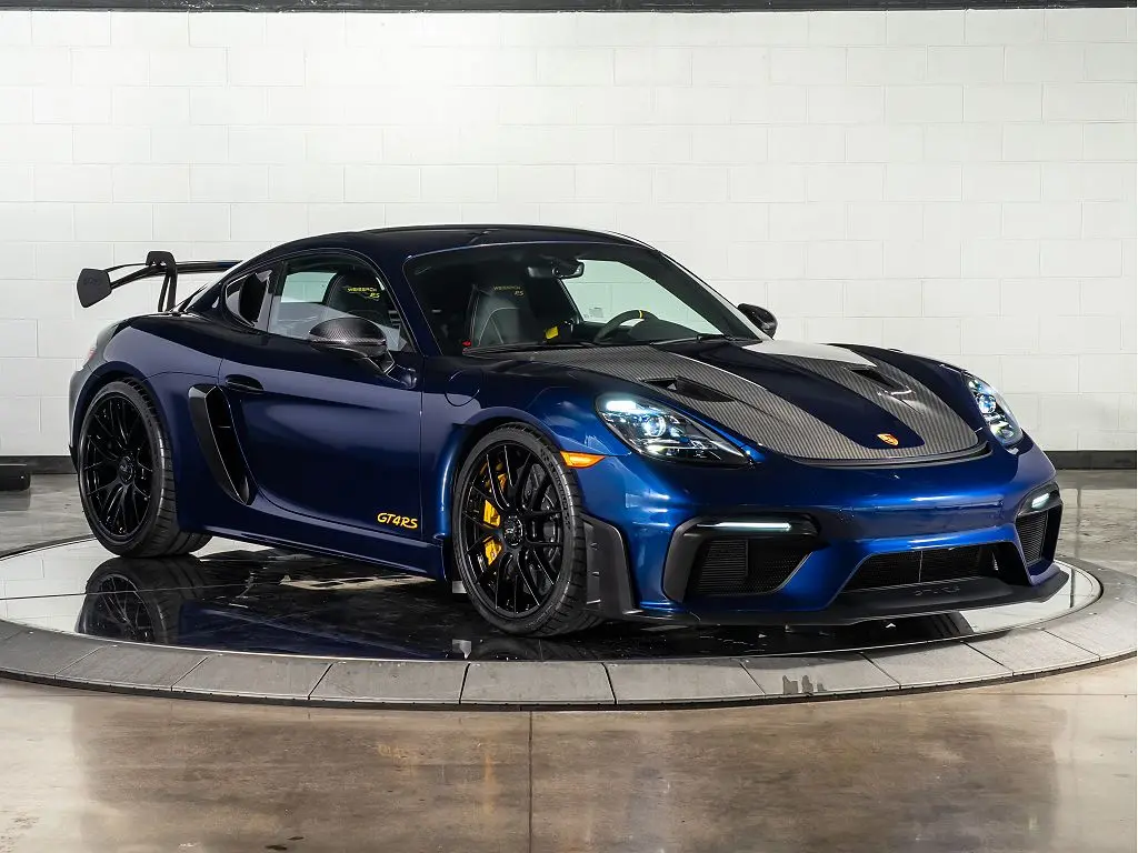 2025 Porsche Cayman GT4