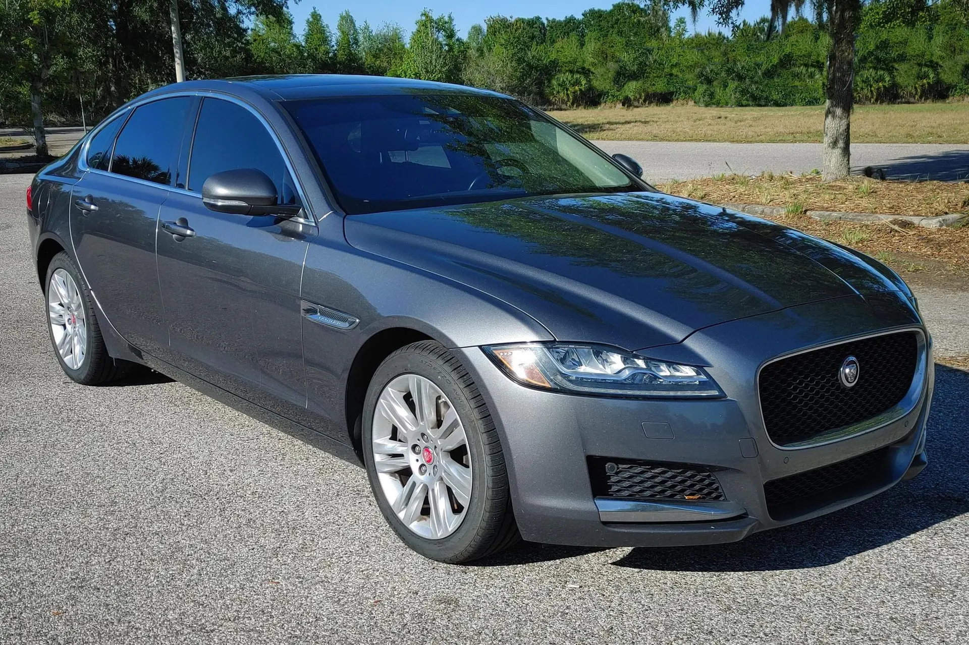 2017 Jaguar XF