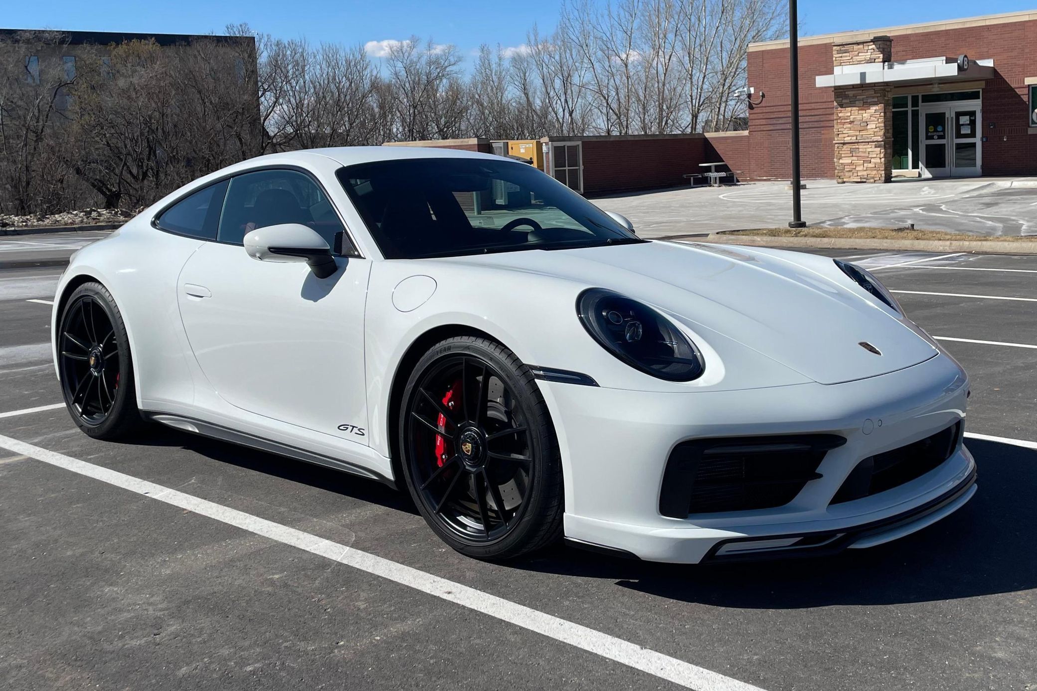 2022 Porsche 911 Carrera 4 GTS