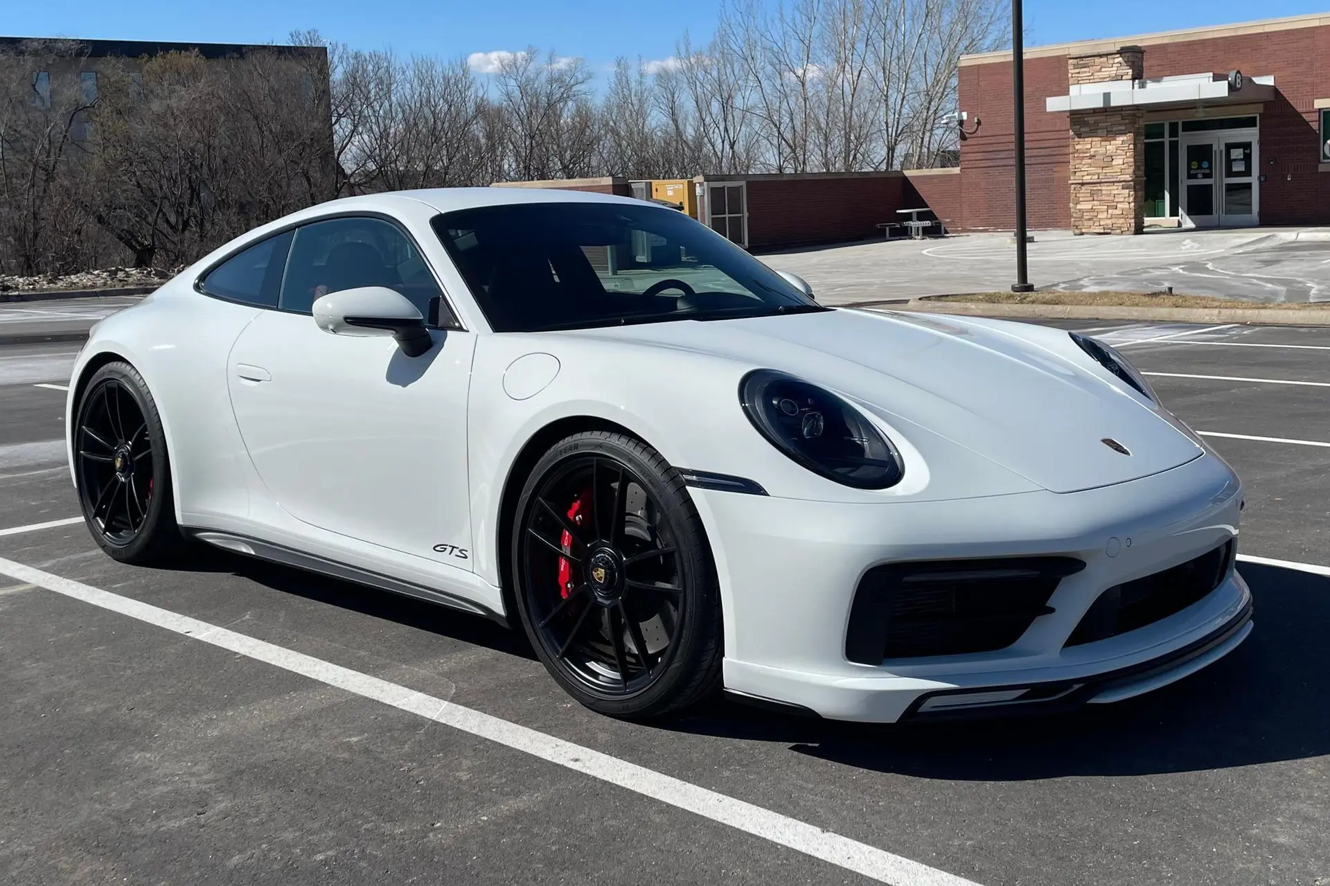 2022 Porsche 911 Carrera 4 GTS