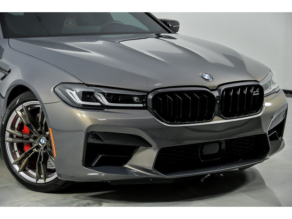 2023 BMW M5