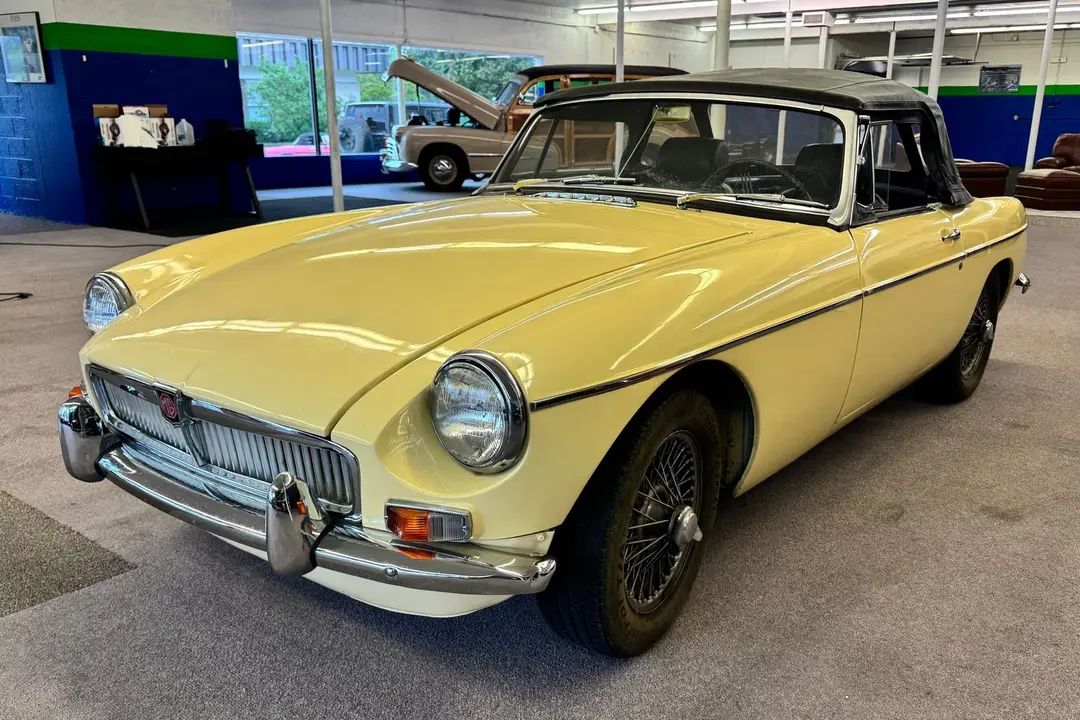 1962 MG MGB Roadster, sold Oct 2026