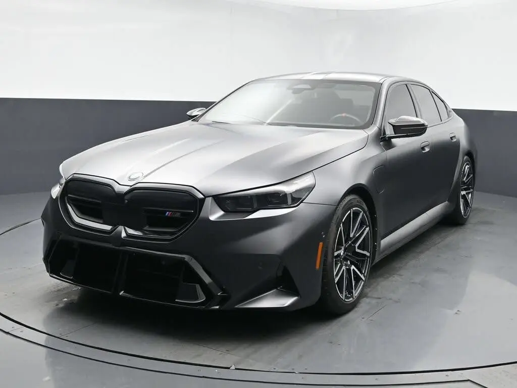2025 BMW M5
