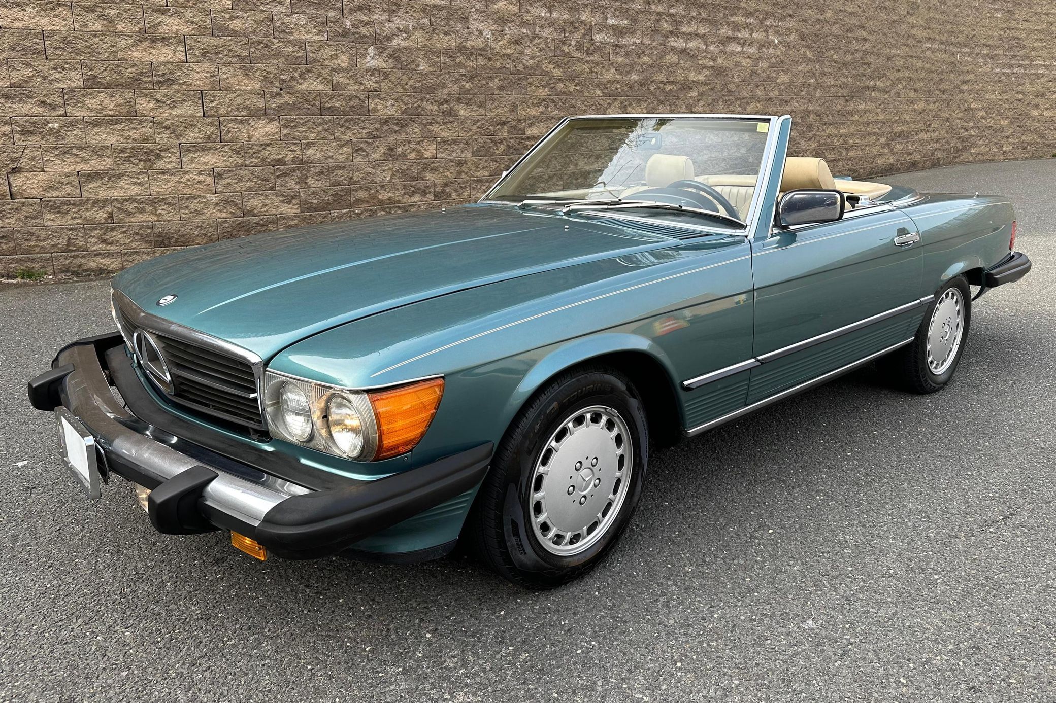 1987 Mercedes-Benz SL-Class 560SL