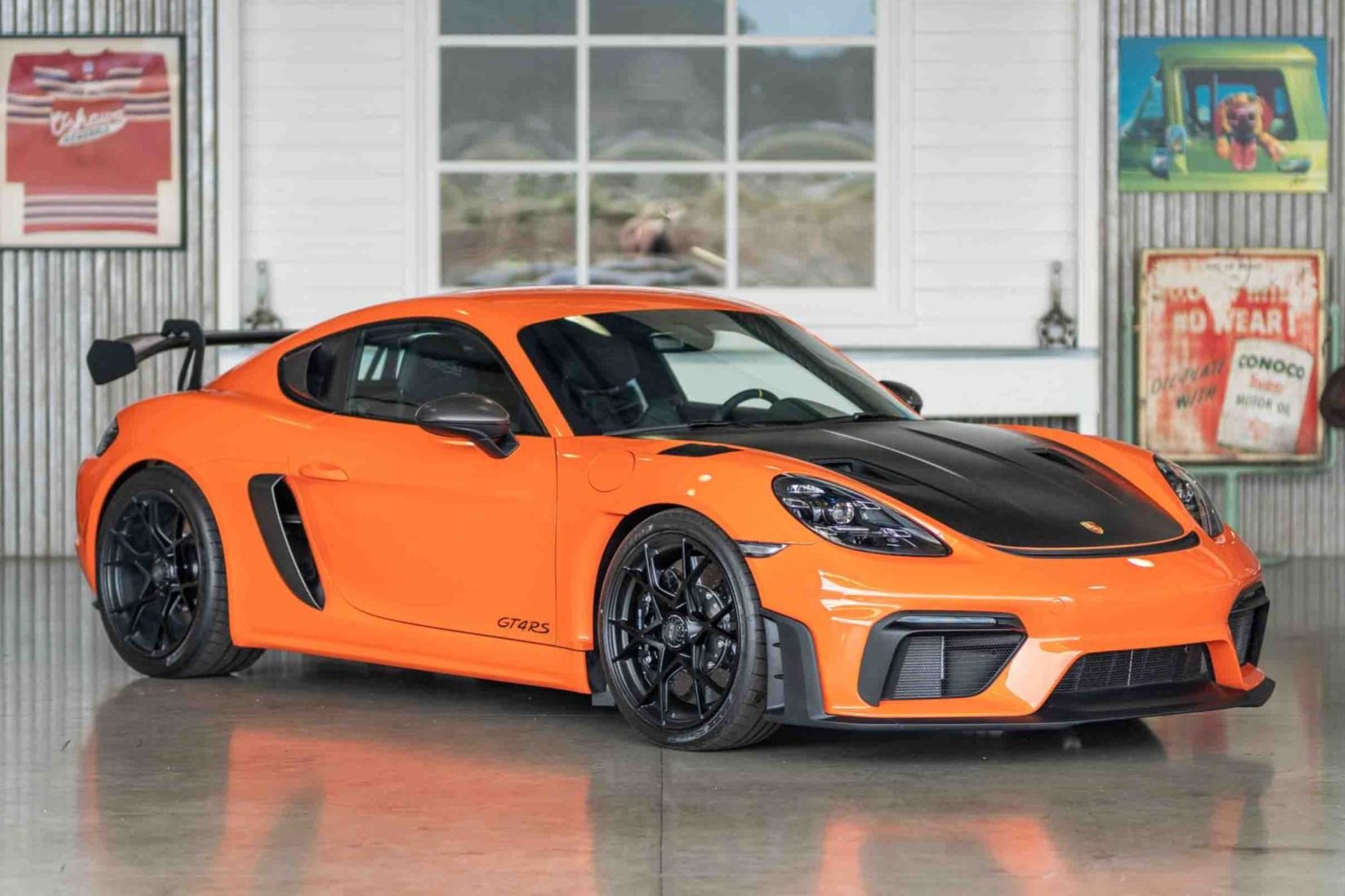 2023 Porsche Boxster T