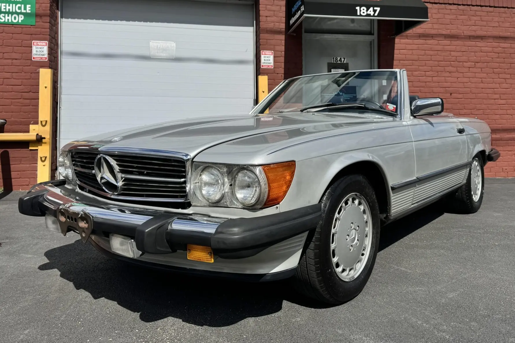 1986 Mercedes-Benz SL-Class 560SL