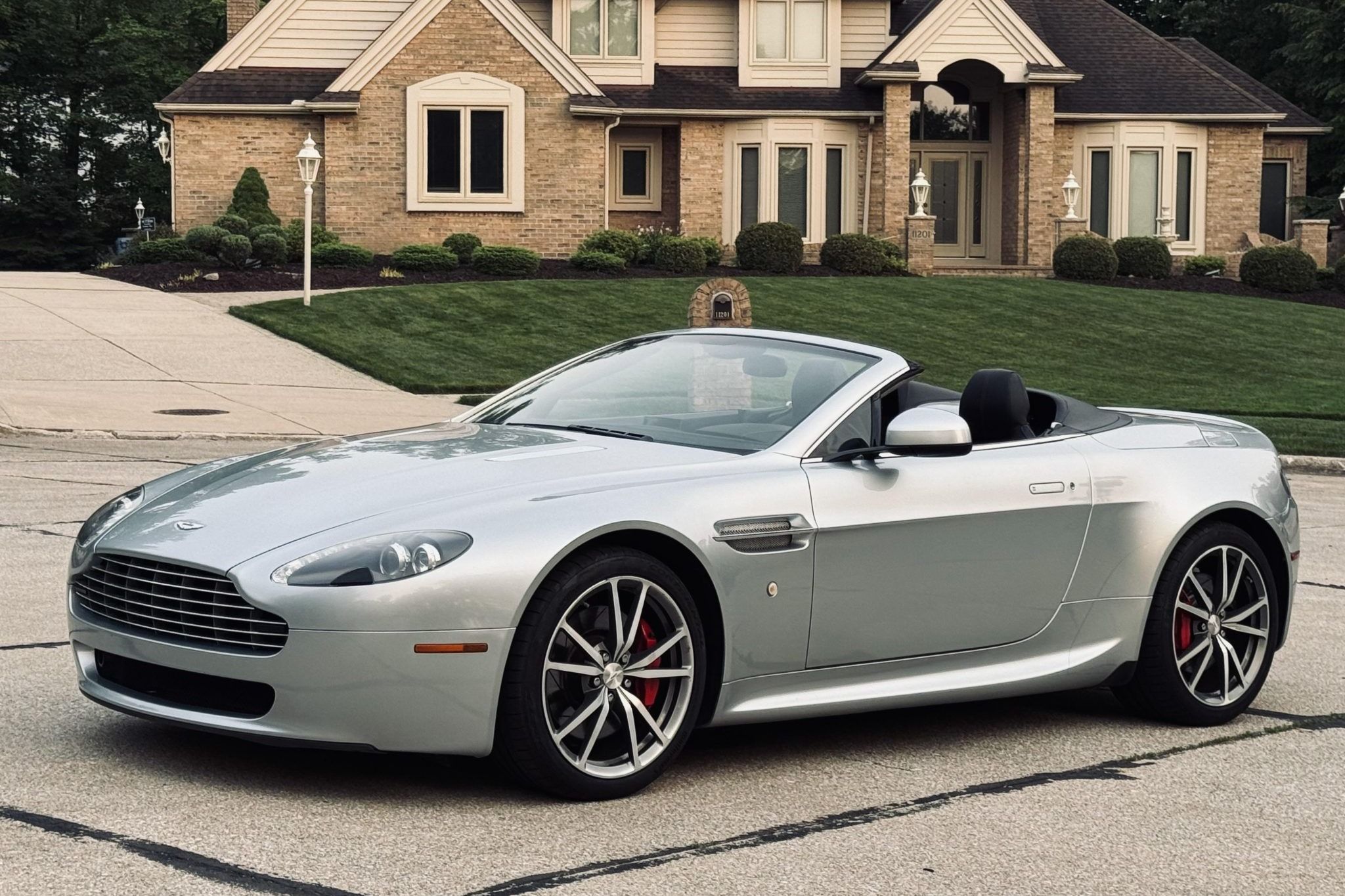 2012 Aston Martin Vantage Vantage 4.7 Roadster