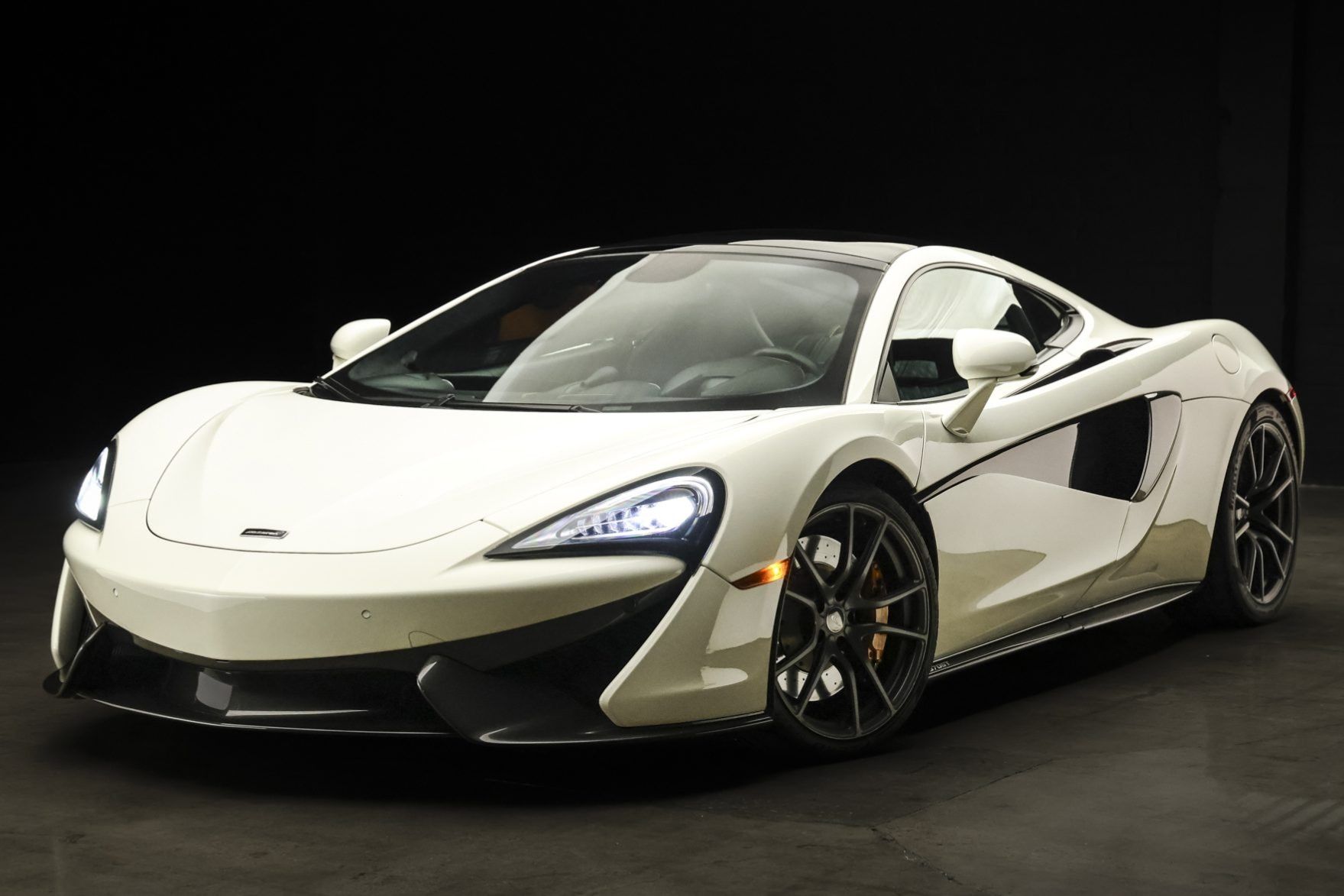 2017 McLaren 570GT Coupe